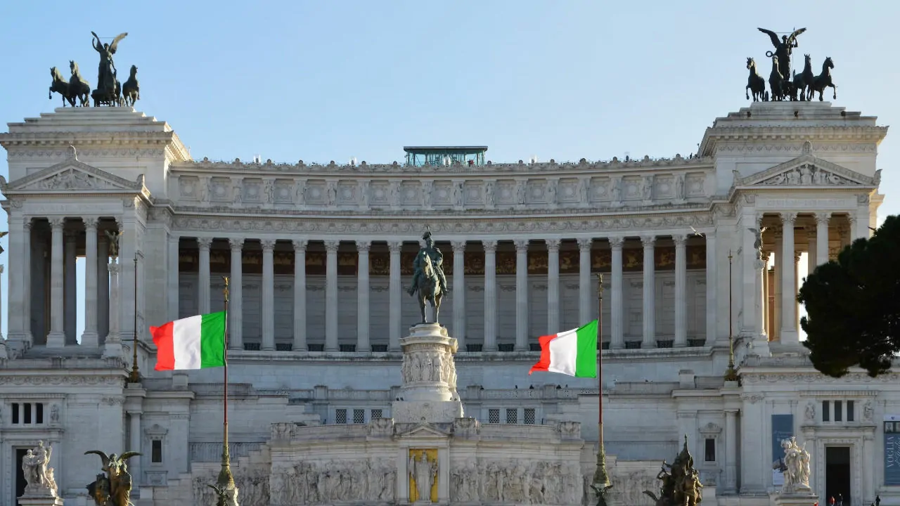 65 Cabinets of italy