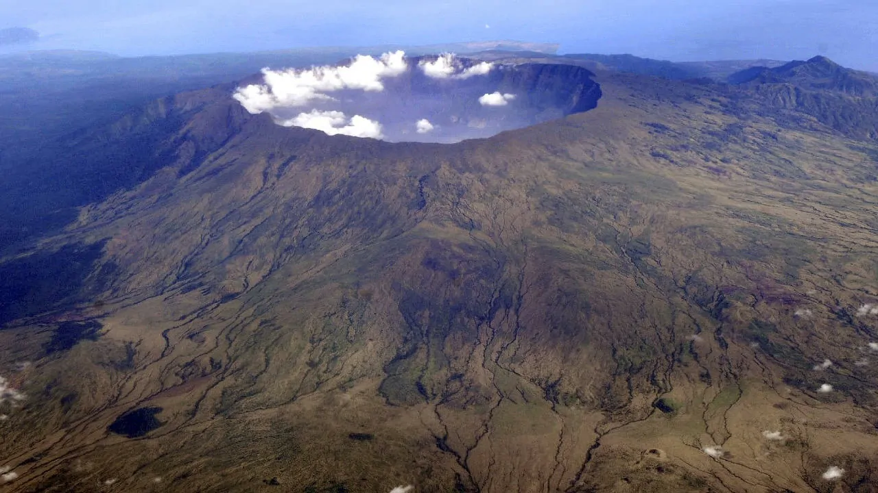 mount tombura